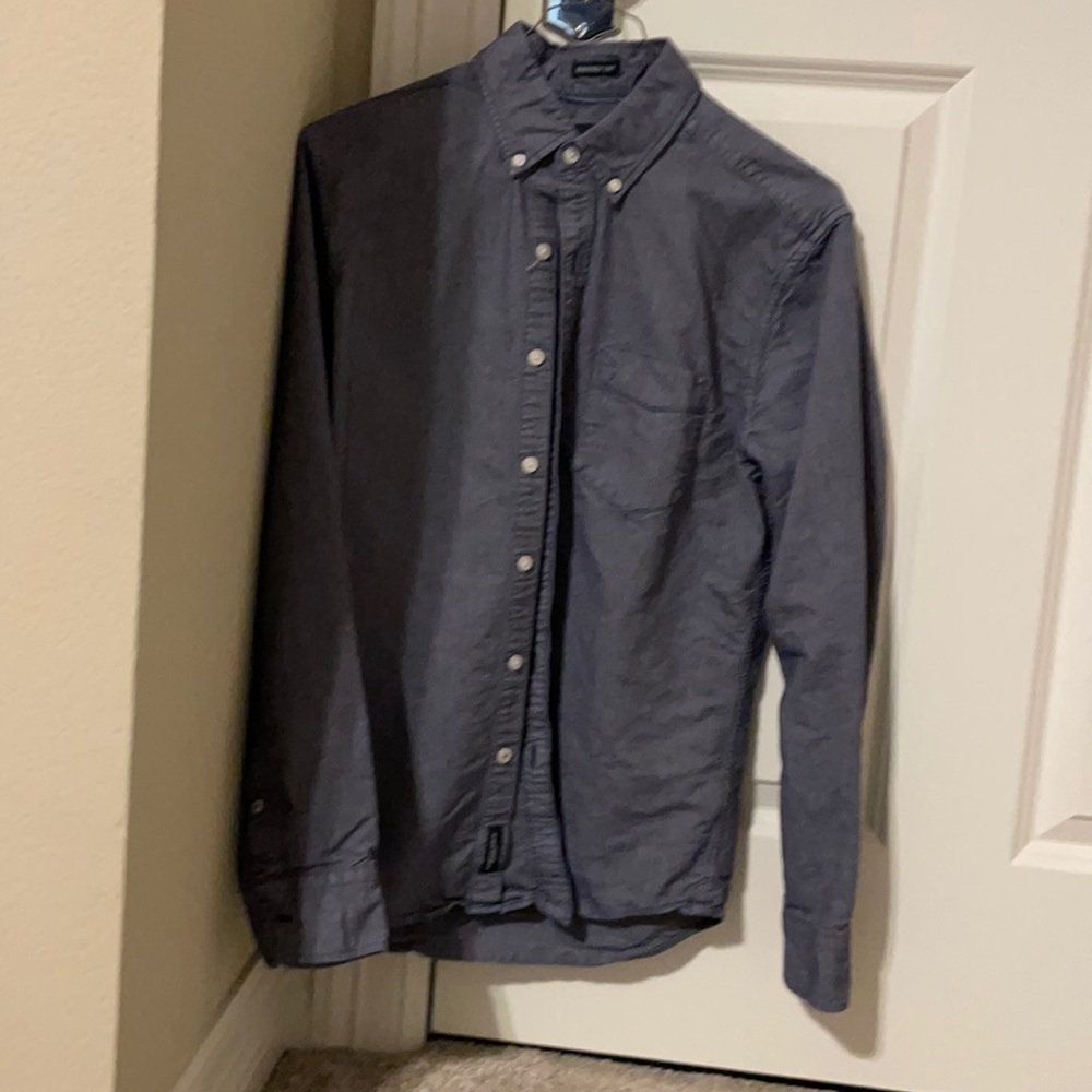 American eagle button up shirt